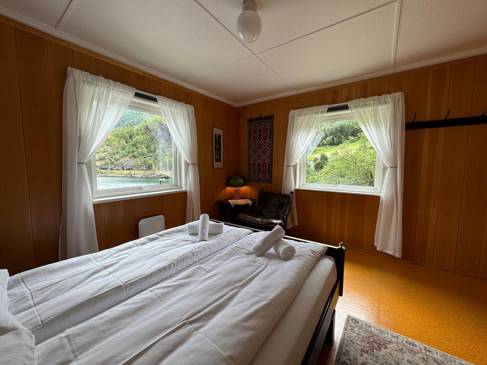 Svingen Guesthouse - Panoramic Fjord Views In ฟลอม ภายนอก รูปภาพ