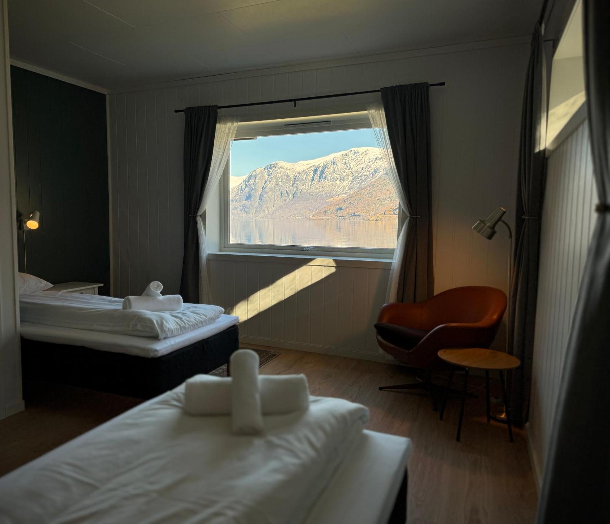 Svingen Guesthouse - Panoramic Fjord Views In ฟลอม ภายนอก รูปภาพ