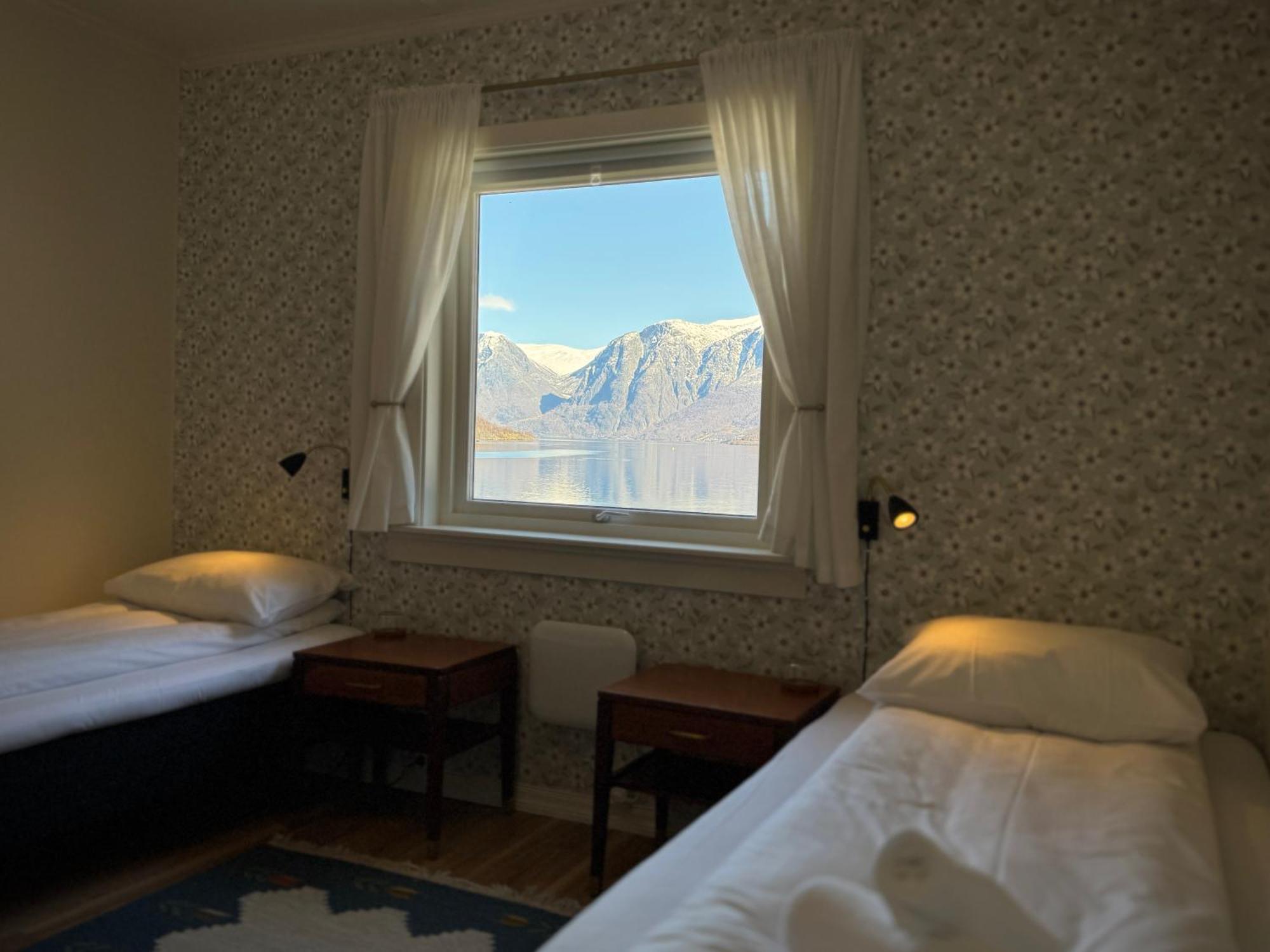 Svingen Guesthouse - Panoramic Fjord Views In ฟลอม ภายนอก รูปภาพ